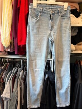 Old Navy Pale Blue Women's WOW Straight  Jeans size 4